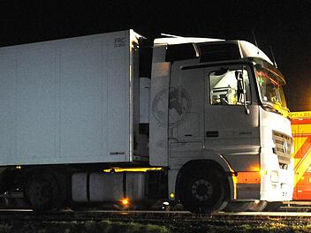 Ein mit fast 200 Rasenmähern beladener Sattelzug ist in der Nacht zum Sonntag auf dem Gelände der Rugendorfer Spedition Schmidt-Hofmann entwendet worden. Foto: dpa/Symbolbild