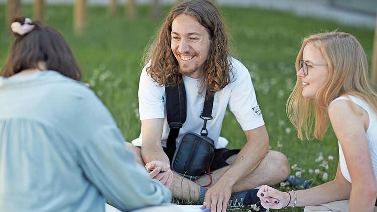 Studententeams werden beim „Impact 2023“ der Hochschule Coburg in kreativer Festival-Atmosphäre an den Projekten der Region arbeiten.