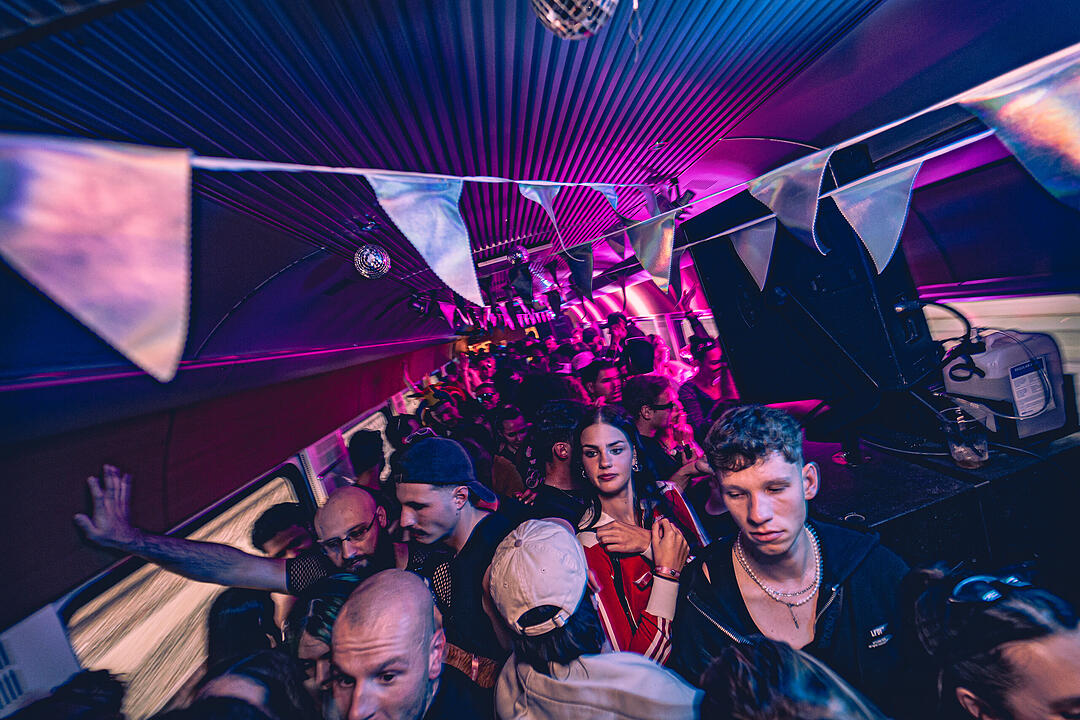 Die beste Party im Zug!