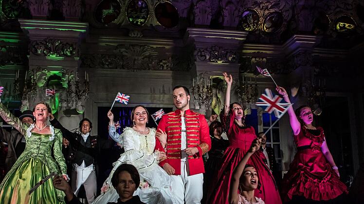"Albert & Victoria": Das Musical von Ulrike Barz-Murauer erlebte seine erfolgreiche Wiederaufnahme vor zahlreichen Zuhörern im Riesensaal der Coburger Ehrenburg.Foto: Jochen Berger