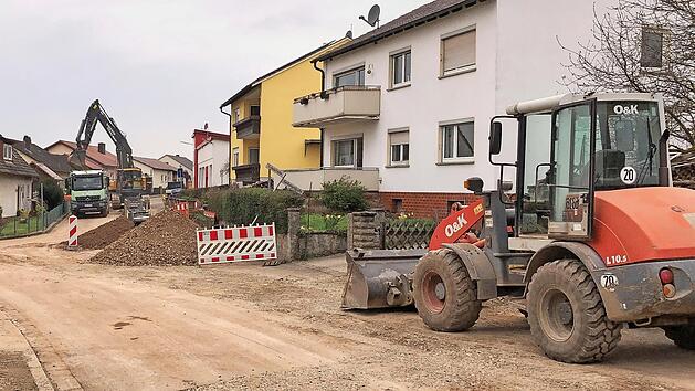 Bei Tiefbauarbeiten in Stettfeld waren Kabel zerst&ouml;rt worden.  Foto: cz