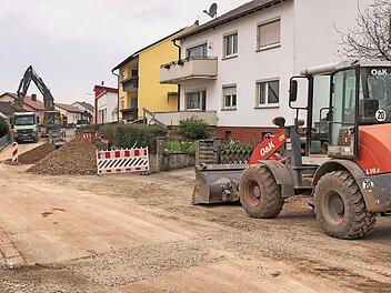 Bei Tiefbauarbeiten in Stettfeld waren Kabel zerstört worden.  Foto: cz