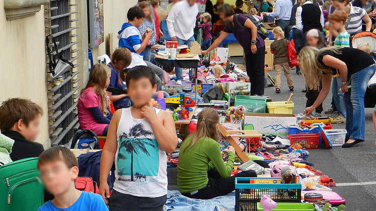 W&uuml;rzburg: Anmelden, Aufstellen, Verhandeln - Kinder-Flohmarkt findet wieder auf Stadtfest statt