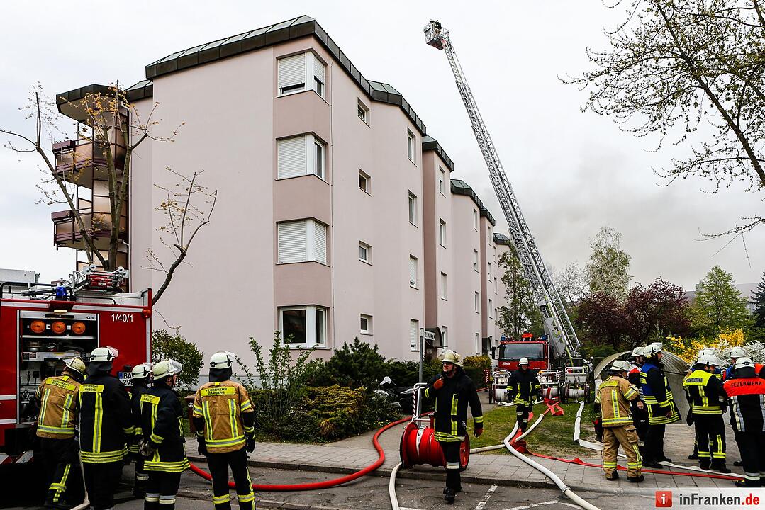 Bamberg: Großbrand in Mehrfamilienhaus