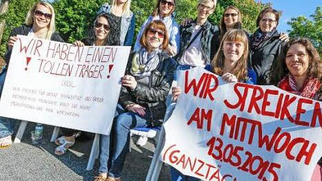 Die Mitarbeiterinnen des Kindergartens "Regenbogen" in Oberhaid sind gestern geschlossen in Streik getreten.  Foto: privat