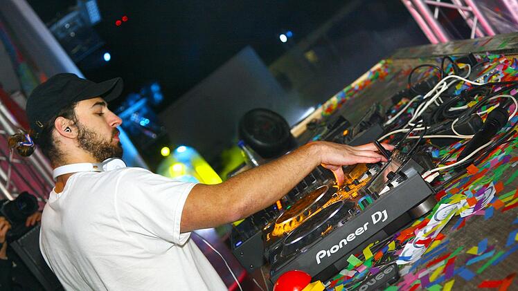 Party im Nirgendwo. Foto: Monika Limmer