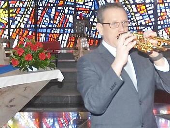 Trompetensolist Holger Mück hat in Zusammenarbeit und auf Initiative von Richard Carson Steuart ein einzigartiges Muttertags-Galakonzert zusammengestellt und präsentiert dieses mit fünf weiteren international bekannten Solisten in der Stadtpfarrkirche St. Johannes der Täufer in Kronach. Foto: Karl-Heinz Hofmann