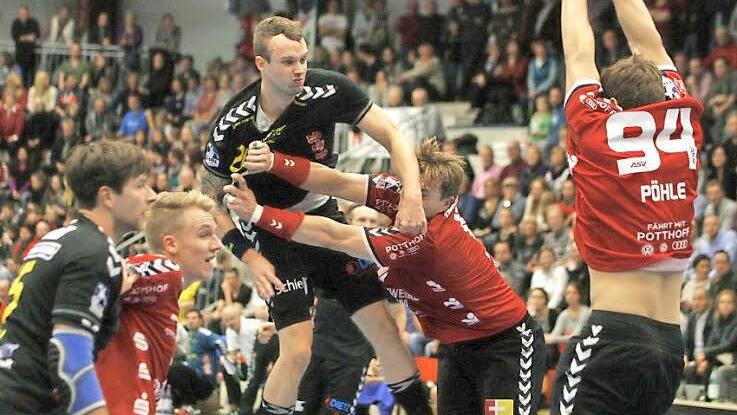 Florian Billek war mit zehn Treffern wieder ein Garant für den Sieg des HSC. Fotos: Iris Bilek