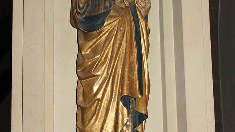 Weil diese gotische Madonna in die Stadtpfarrkirche umzog, ...