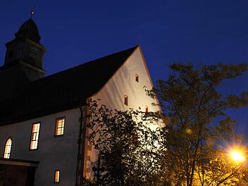 Die katholische St.-Bartholomäus-Kirche in Ludwigschorgast ist vor mehr als 500 Jahren geweiht worden. Nach dem überraschenden Tod von Pfarrer Michael Leicht stellt sich die Frage: Soll am Wochenende die Kirchweih gefeiert werden? Foto: Michael Kraus