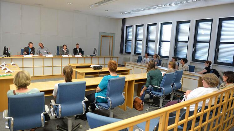 Um Jugendliche vor Gericht ging es in dieser Veranstaltung. Foto: Ronald Rinklef