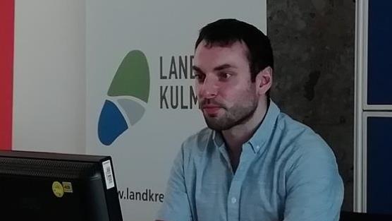 Marcel Hocquel ist beim Landkreis Kulmbach zust&auml;ndig f&uuml;r die Beschaffung und Verteilung von Material, das im Rahmen der Corona-Krise ben&ouml;tigt wird. Katrin Geyer