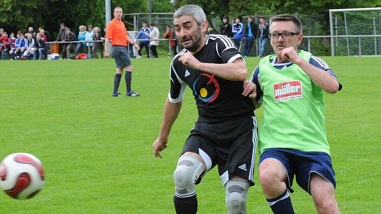 Bayerische-Fußball-Klerus-Auswahl vs. Promi-Mannschaft Münnerstadt - 2.6.2013 Münnerstadt